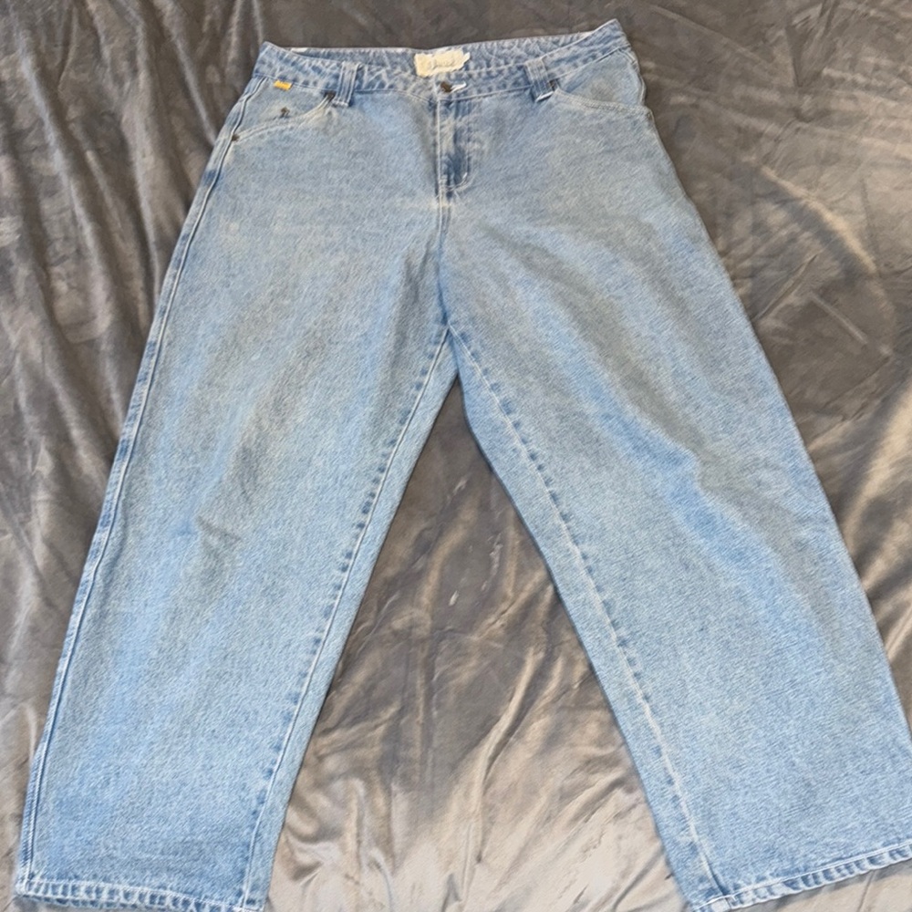 Blue Relaxed Fit Jeans with Vintage-Inspired Look